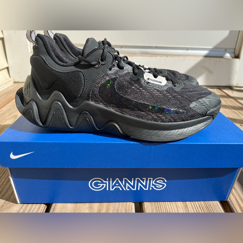 **SOLD** Nike Giannis “Immortality 2”